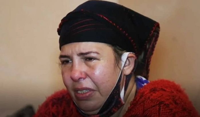 Algerijnse vrouw die illegaal in Marokko woont smeekt Algerije om paspoort voor zoon