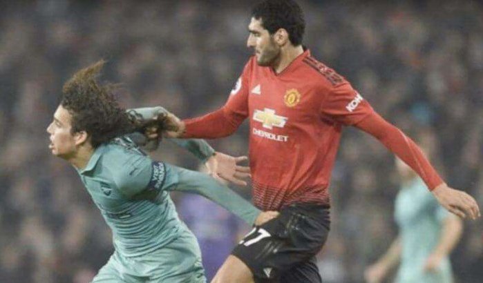 Fellaini onder vuur na trekken haren Guendouzi (video)