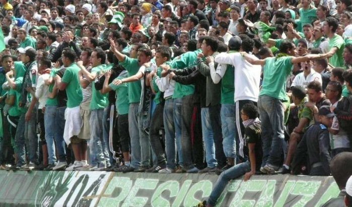 Supporters Raja Casablanca in Algerije gearresteerd