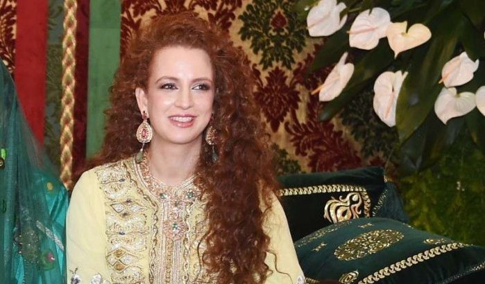 Prinses Lalla Salma in visrestaurant in Mdiq gezien