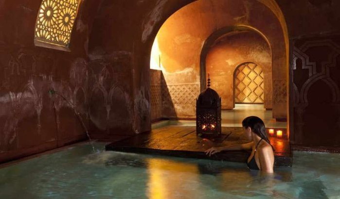 Tienermeisjes aangehouden na filmen in hamam in Marokko