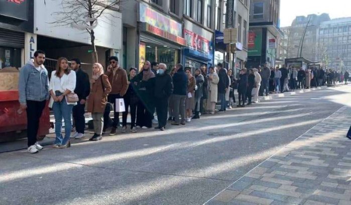 Honderden fans op voorstelling Hassan El Fad in Brussel