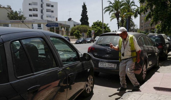 Inwoners Tanger zijn parkeerwachters beu