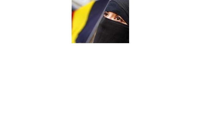 Boerka blijft verboden in België 