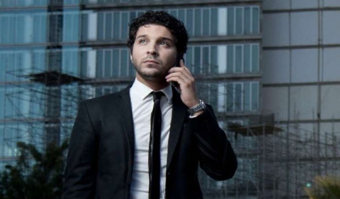 Marokkaanse acteur Anas El Baz naakt op filmset