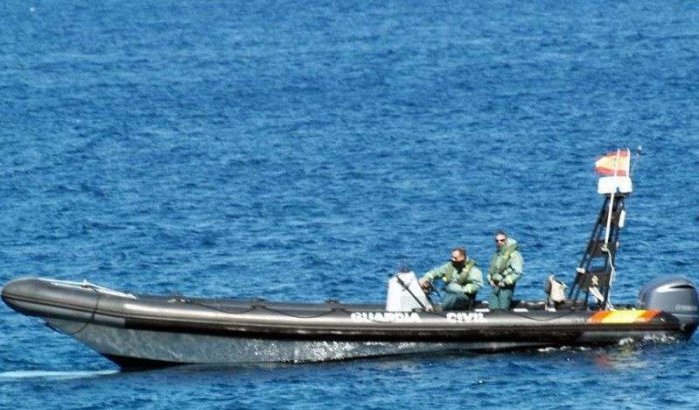 Marokkaanse drugssmokkelaars proberen boten Spaanse kustwacht plat te branden