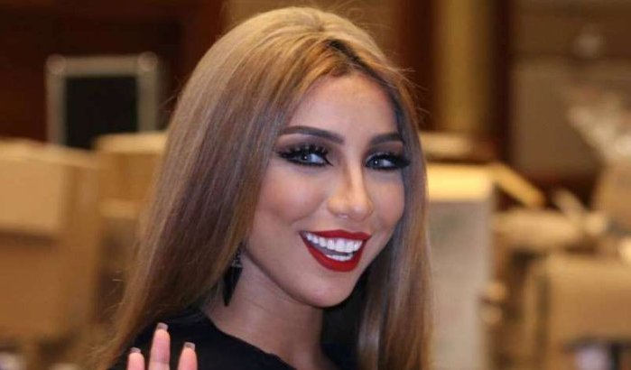 Dounia Batma terug met nieuwe song "Nooan Nie" (video)