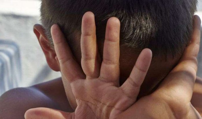 Nederland: celstraf voor Marokkaanse die zoontje dwong handen in oven te houden
