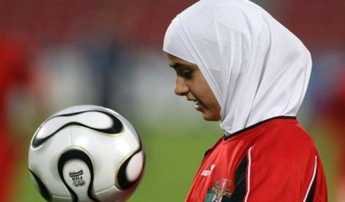 FIFA keurt ondanks kritiek hoofddoek in voetbal goed