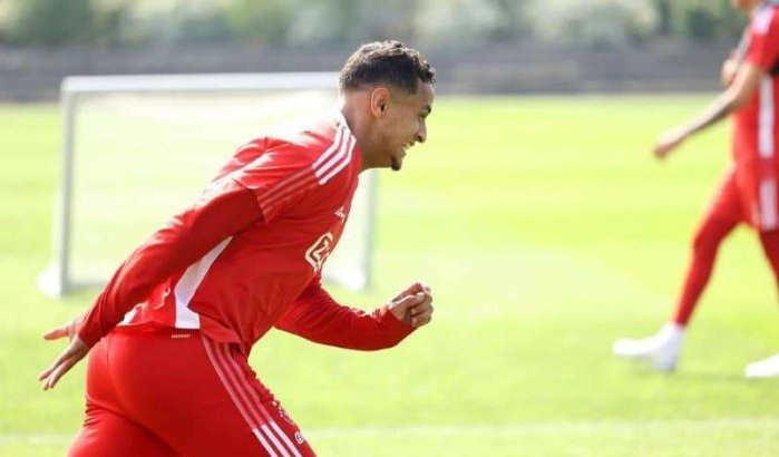 Ihattaren terug op trainingsveld bij Ajax