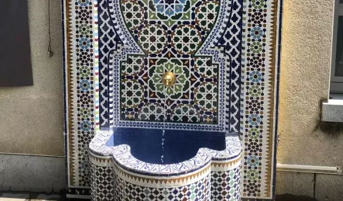 Ambachtslieden uit Fez schenken fontein aan Molenbeek