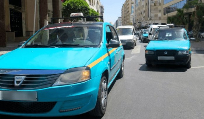 Taxioorlog Tanger: chauffeurs weigeren gebruik meter 