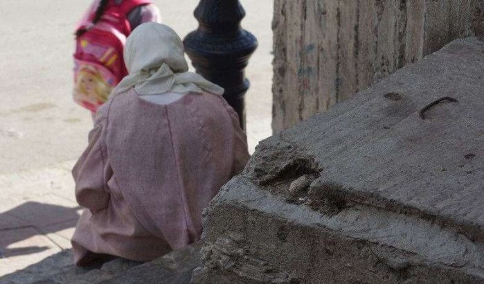 Marokko: oude vrouw verkoopt 4 hectare grond voor 200 dirham aan oplichter