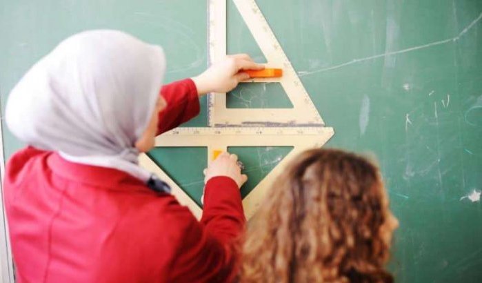België: opheffing hoofddoekverbod als oplossing voor lerarentekort