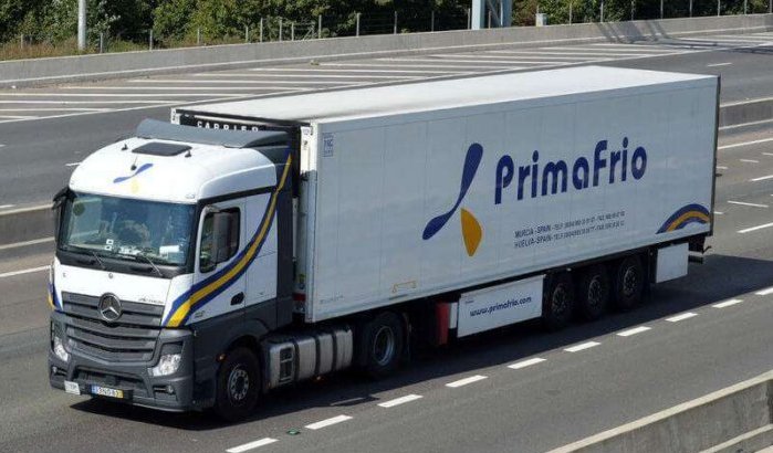 Marokkaans kind blijft 500 km onder vrachtwagen verstopt in Spanje