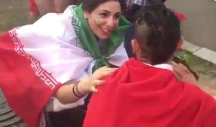 Mooi: Iraanse fan troost Marokkaanse supporter na nederlaag Marokko (video)