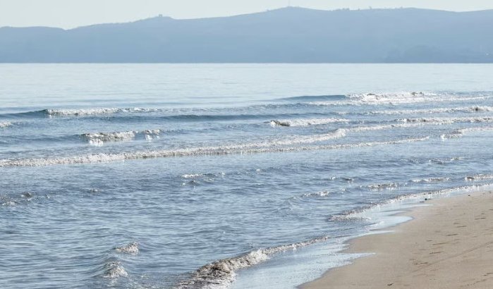 Weer zwemmer verdronken op strand Nador