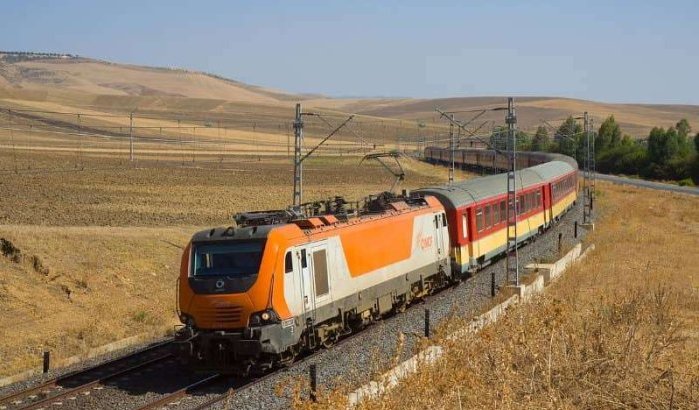 Man werpt zich voor trein in Amsoun 