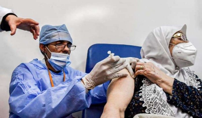 Marokko biedt 20.000 coronavaccins aan Algerije