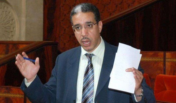 Minister noemt bewoners Rif maffia