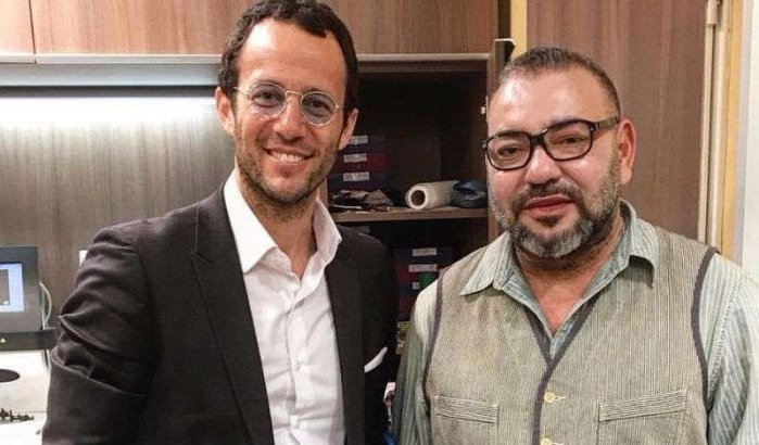 Koning Mohammed VI met bekende opticien in Parijs (foto)