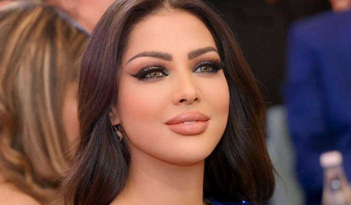 Ibtissam Tiskat in kaftan zet internet in vuur en vlam (foto)