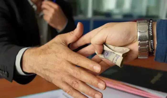 Lokale politicus in Marokko betrapt op corruptie