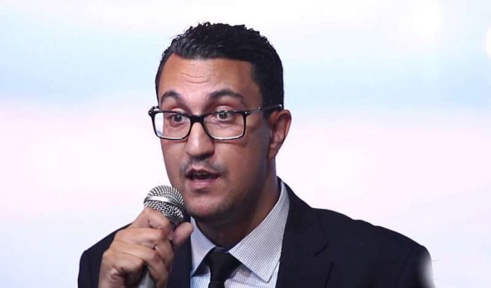 Frans-Marokkaans Kamerlid slaat tegenstander neer na racistische uitlatingen