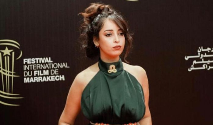 Marokkaanse actrice onder vuur door outfit op filmfestival (foto's)