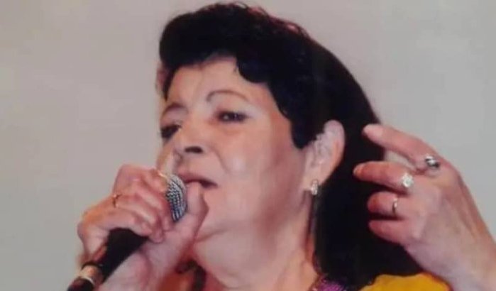 Mohammed VI bewijst eer aan overleden zangeres Sakina Safadi