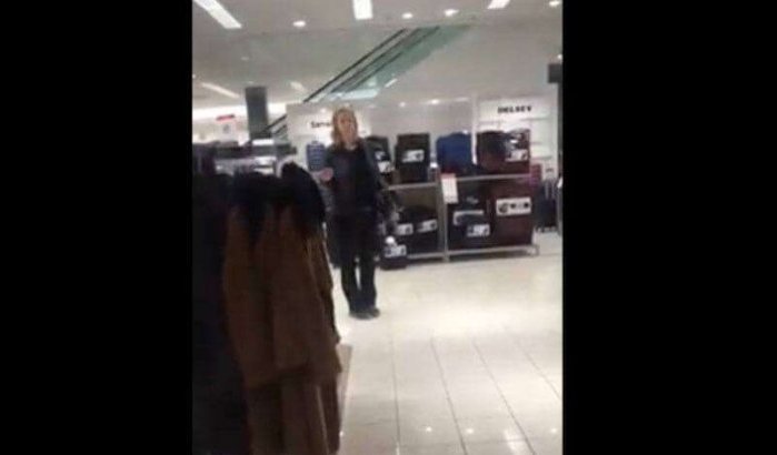 Verenigde Staten: boete voor vrouw die moslima in winkelcentra aanviel