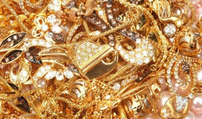 Wereld-Marokkaan met gesmokkelde gouden sieraden betrapt in Tanger Med