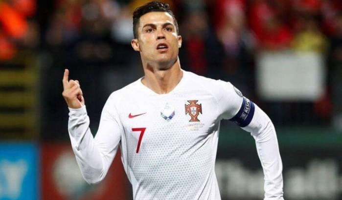 Cristiano Ronaldo verwent personeel in Marokko