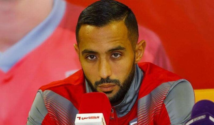 Medhi Benatia dolblij met moskee in Doha (video)