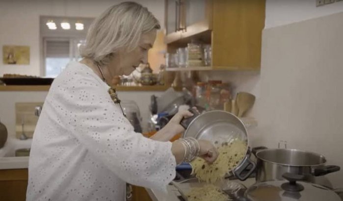 Israëlische lerares zet Marokkaanse keuken en Darija in de spotlights (video)