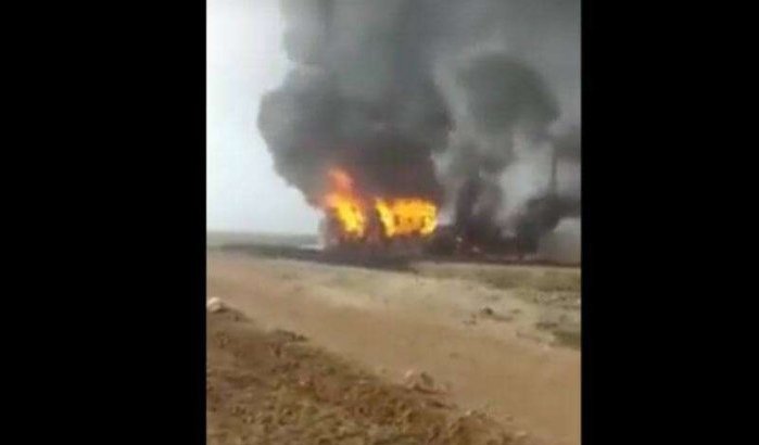 Marokko: vrachtwagenchauffeur levend verbrand (video)
