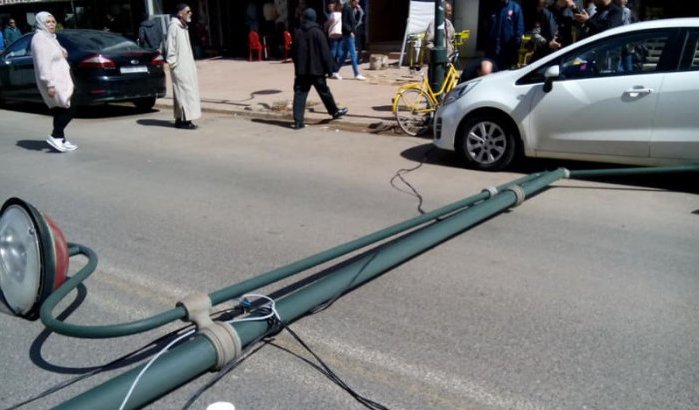 Doden door omvallende elektriciteitspalen in Marokko