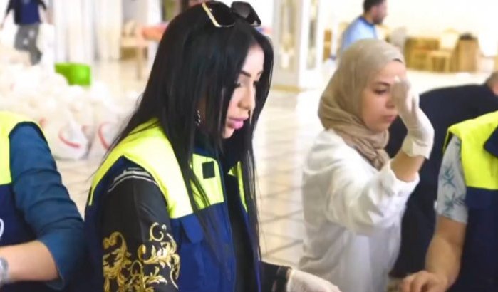 Dounia Batma doet vrijwilligerswerk tijdens Ramadan