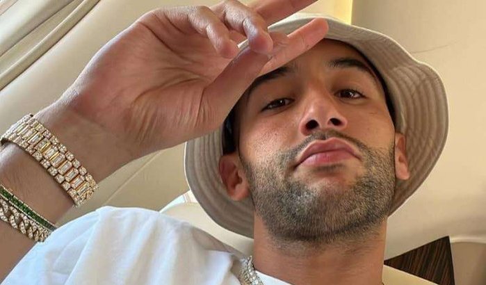 Hakim Ziyech zorgt voor sfeer in kleedkamers (video)