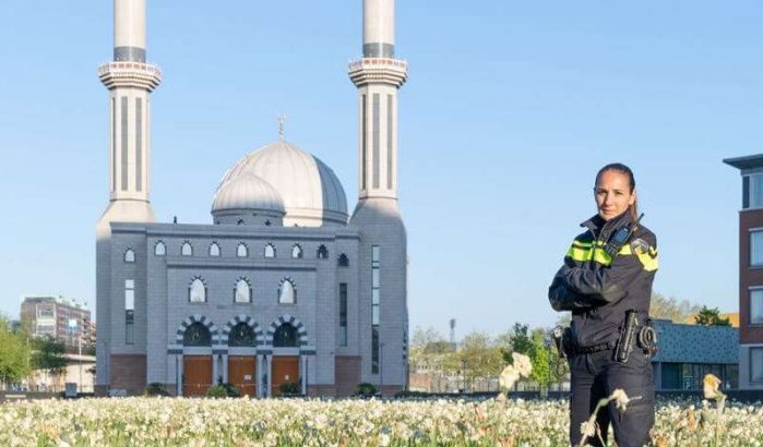 Gülay, moslima en wijkagent in Rotterdam tijdens Ramadan en coronacrisis