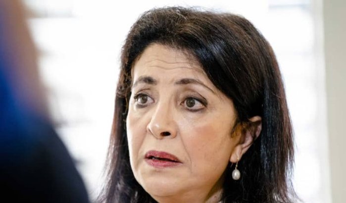 Khadija Arib vertrekt uit Kamer zonder afscheid te nemen
