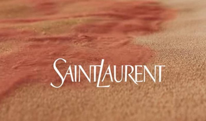 Yves Saint-Laurent presenteert collectie 2023 in Marokkaanse woestijn