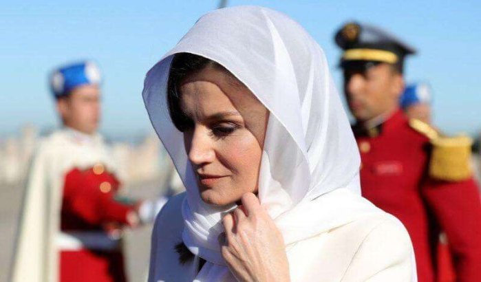 Felipe VI en Letizia bezoeken graven Mohammed V en Hassan II