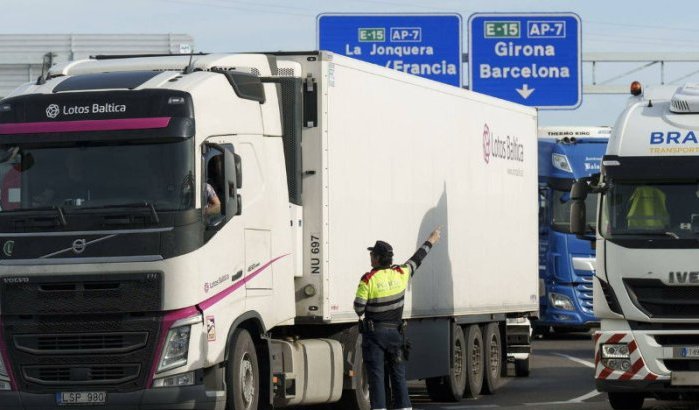 Marokkaanse truckers: Spanje schaft theorie-examen af