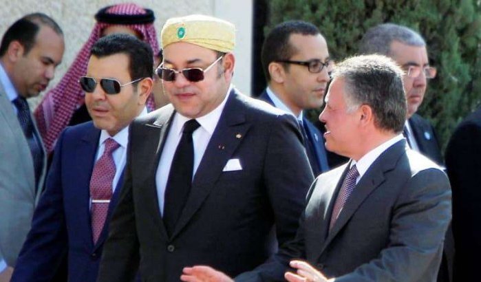 Koning Mohammed VI belt met Jordaanse koning om steun te betuigen