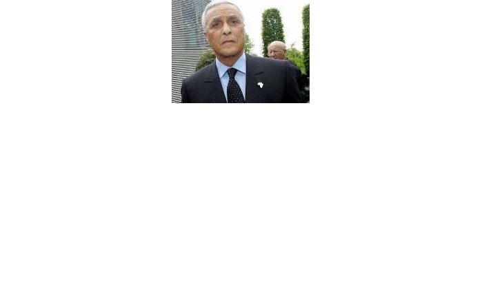 Hosni Benslimane op pensioen gestuurd 