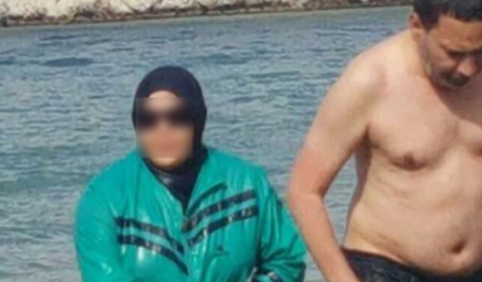 Vrouw Marokkaanse minister in opspraak vanwege burkini (foto's)