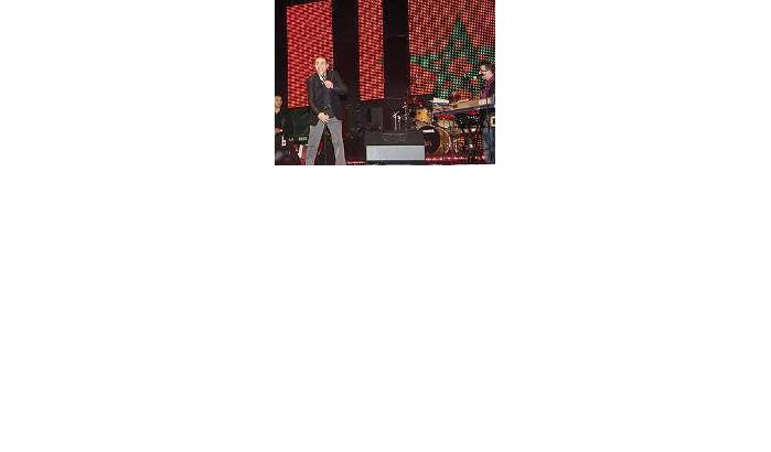 Faudel weigert Marokkaanse vlag tijdens concert in Laayoune