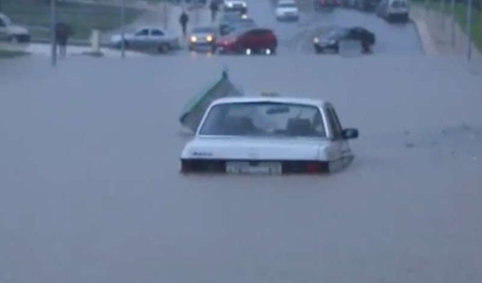 Rabat onder water (foto's en video)