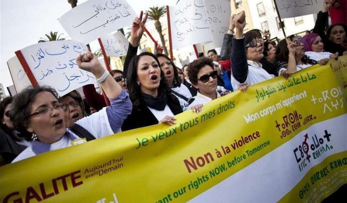 Ruim 10.000 mensen demonstreren voor Vrouwendag in Rabat